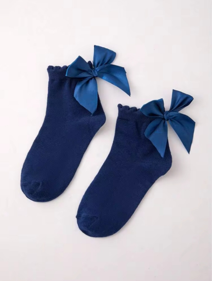 Women’s Red Bow Ankle Socks – Elegant Ribbon Trim Crew Socks for Christmas, Valentine’s Day & Gift Styling